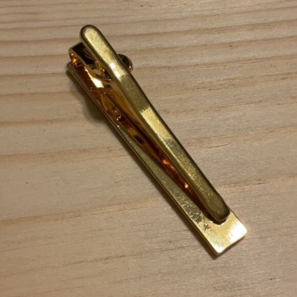 Gold Tie Clip With Black Enamel Accent - Picture 4 of 4